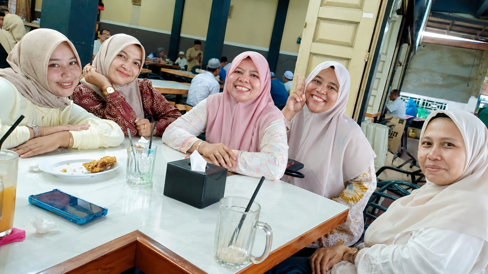 Nelliyana melaksanakan konsolidasi demokrasi bersama masyarakat