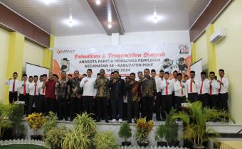 Pelantikan dan Pengambilan Sumpah Panwaslihcam