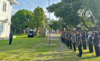 Jajaran Bawaslu kabupaten Pidie melaksanakan Apel pagi Senin, [6 April 2026].