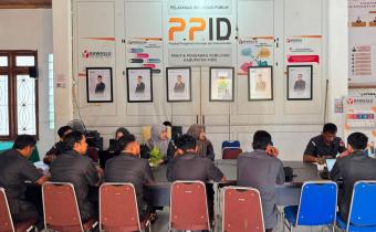 rapat internal  Bawaslu kabupaten pidie