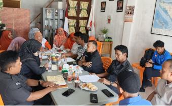 Bawaslu Kabupaten Pidie Laksanakan pengawasan Pemutakhiran Data Partai Politik ke DPD PKS Pidie